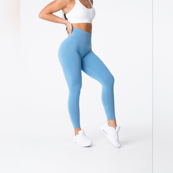 BUNDLE OF 2 NVGTN Seamless Women Leggings Size Medium Pink And Blue Activewear - Picture 3 of 15